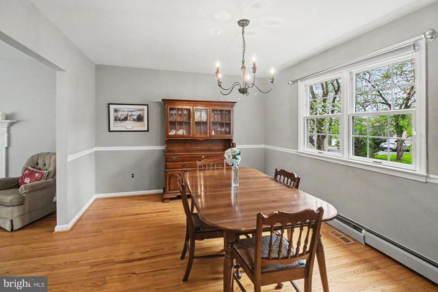 917 CEDAR GROVE RD, Broomall, PA 19008