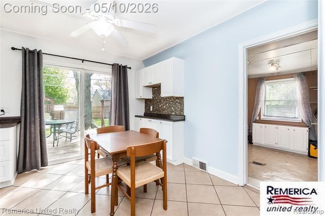 21514 Wheeler Street, Farmington, MI 48336