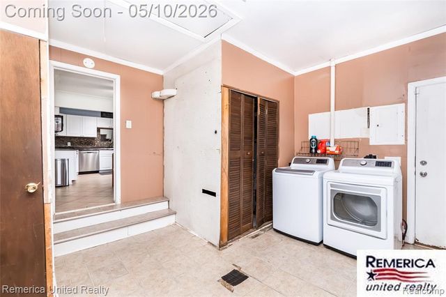 21514 Wheeler Street, Farmington, MI 48336