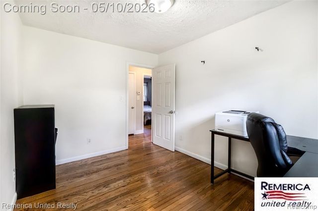 21514 Wheeler Street, Farmington, MI 48336