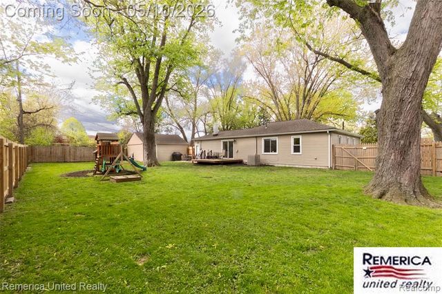 21514 Wheeler Street, Farmington, MI 48336
