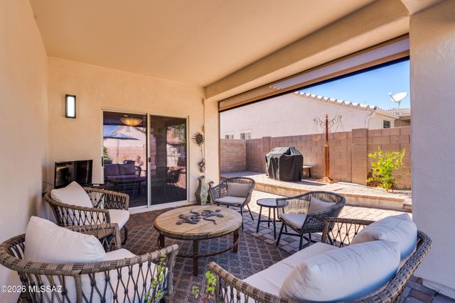 1870 N Santa Cecilia, Green Valley, AZ 85614