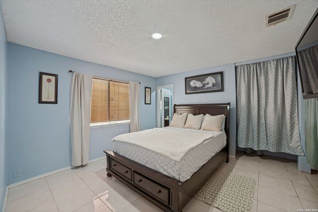 7242 Brandyridge, San Antonio, TX 78250