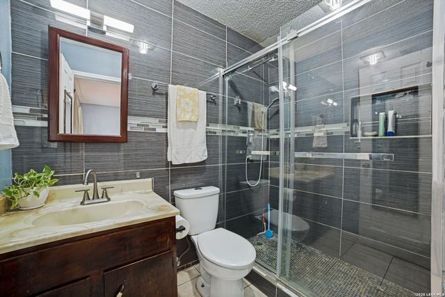 7242 Brandyridge, San Antonio, TX 78250