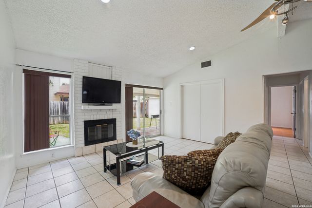 7242 Brandyridge, San Antonio, TX 78250