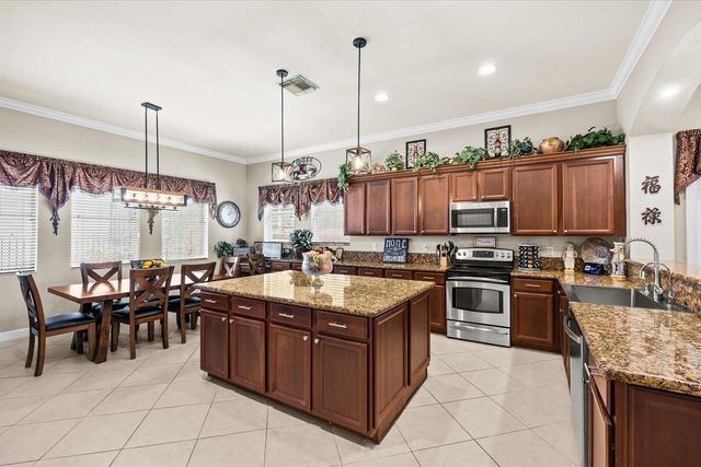 5718 SW Bald Eagle Drive, Palm City, FL 34990
