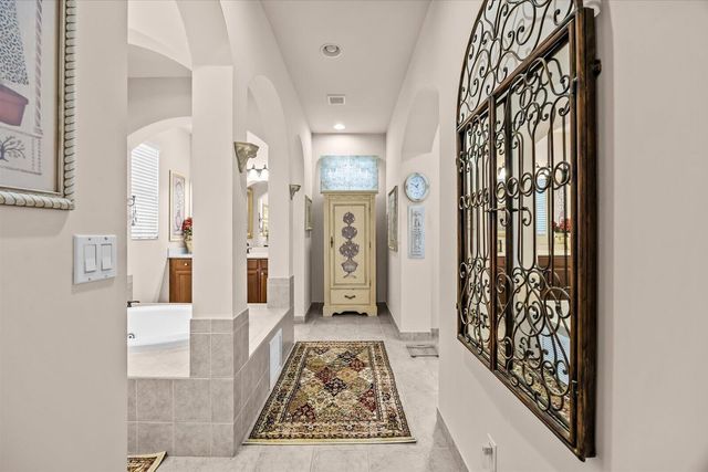 5718 SW Bald Eagle Drive, Palm City, FL 34990