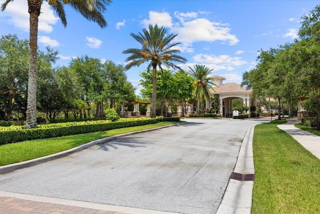 5718 SW Bald Eagle Drive, Palm City, FL 34990