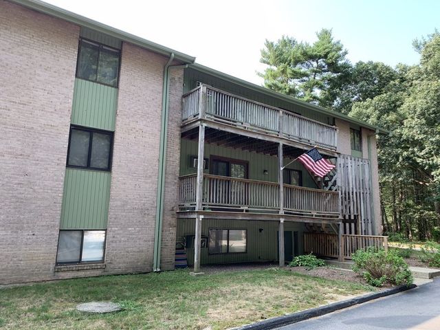 52 Parish Pathe 52, Marshfield, MA 02050