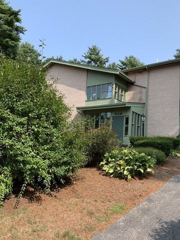 52 Parish Pathe 52, Marshfield, MA 02050