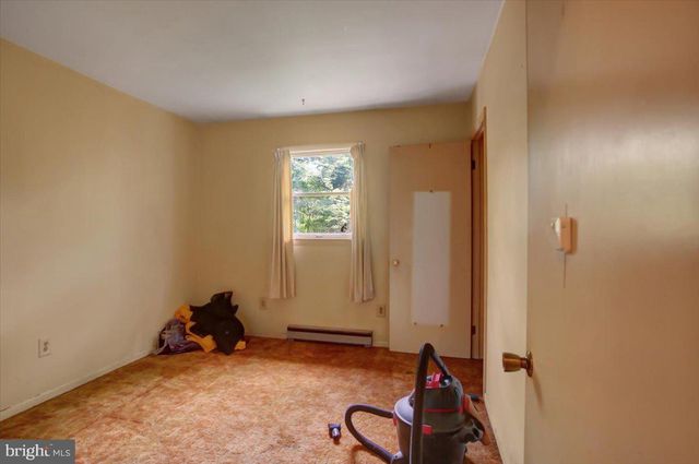 3593 FUNK ROAD, Chambersburg, PA 17201
