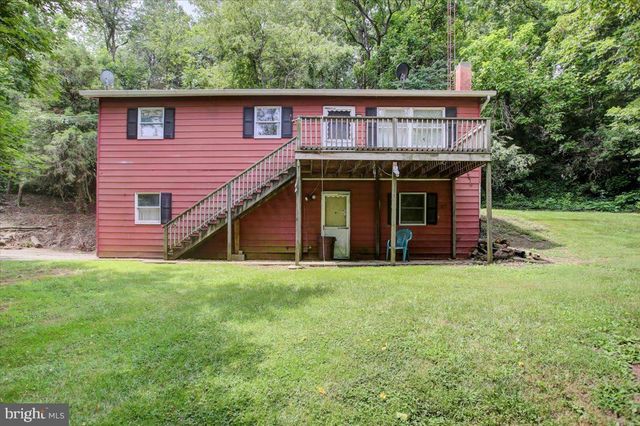 3593 FUNK ROAD, Chambersburg, PA 17201
