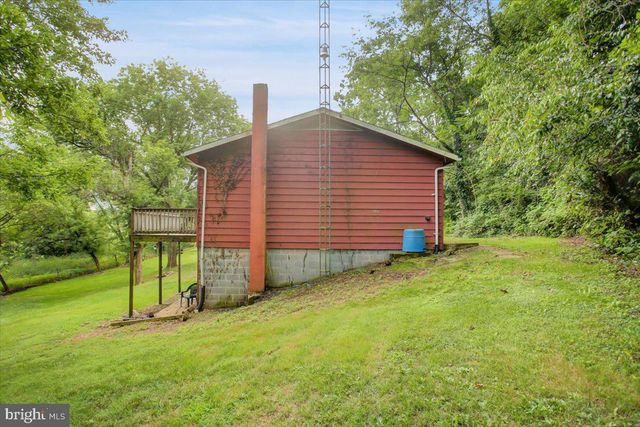 3593 FUNK ROAD, Chambersburg, PA 17201