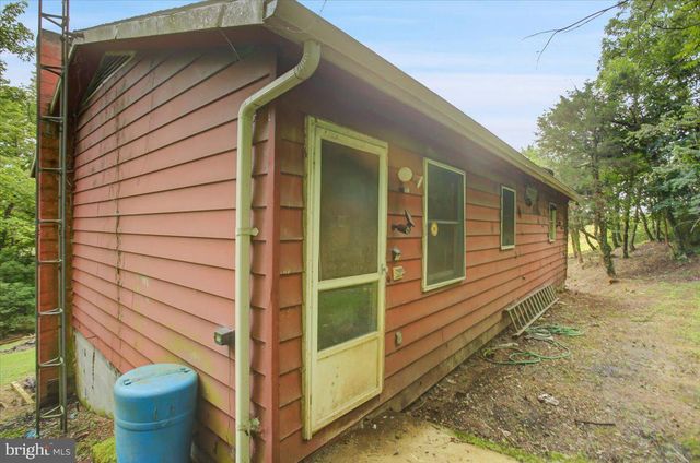 3593 FUNK ROAD, Chambersburg, PA 17201