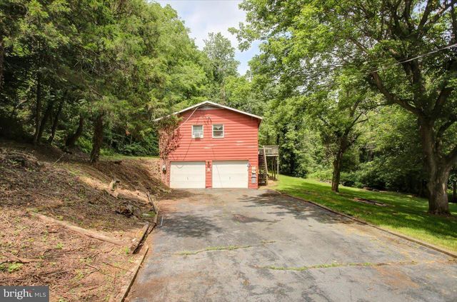 3593 FUNK ROAD, Chambersburg, PA 17201
