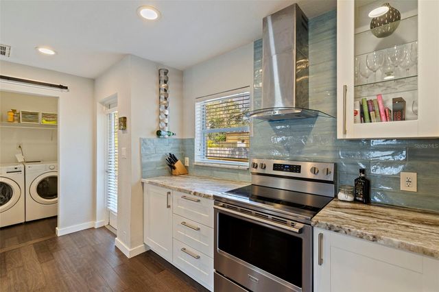 3827 17TH STREET N, St Petersburg, FL 33714