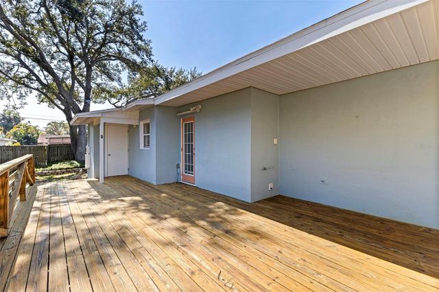 3827 17TH STREET N, St Petersburg, FL 33714