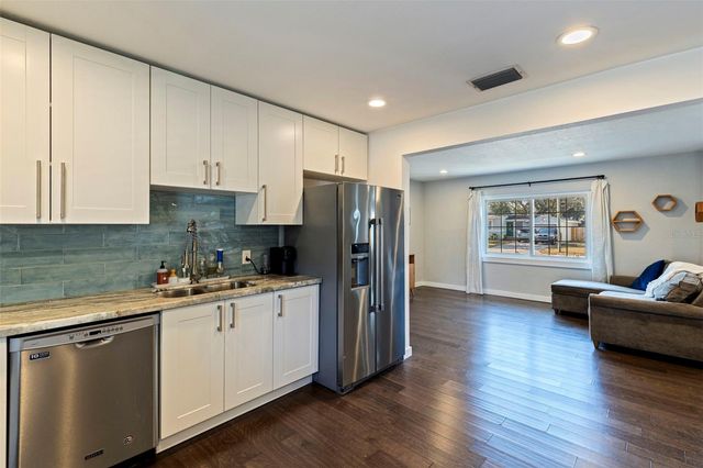 3827 17TH STREET N, St Petersburg, FL 33714