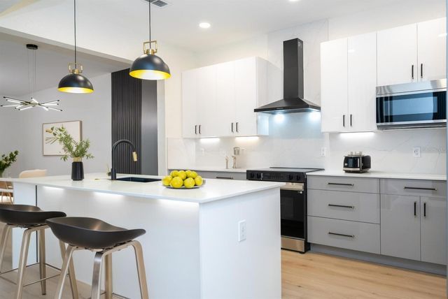 7022 CADIZ BOULEVARD, Orlando, FL 32819