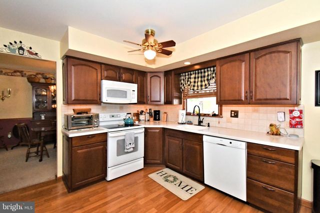 700 ALEXANDER DR, Hatfield, PA 19440