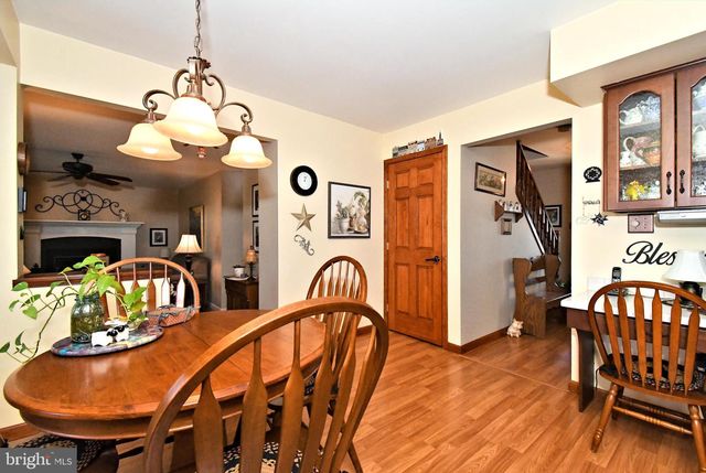 700 ALEXANDER DR, Hatfield, PA 19440