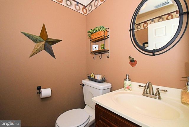 700 ALEXANDER DR, Hatfield, PA 19440