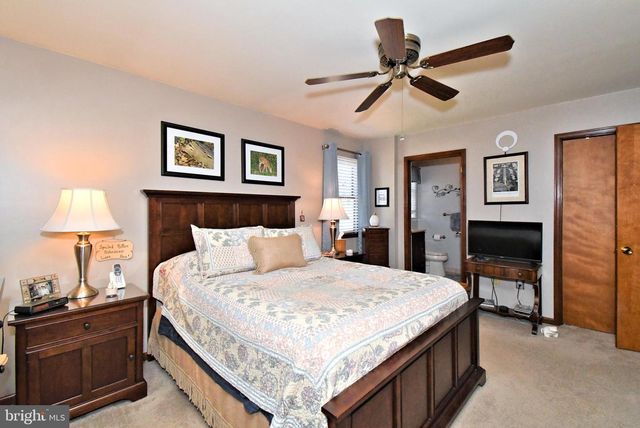 700 ALEXANDER DR, Hatfield, PA 19440