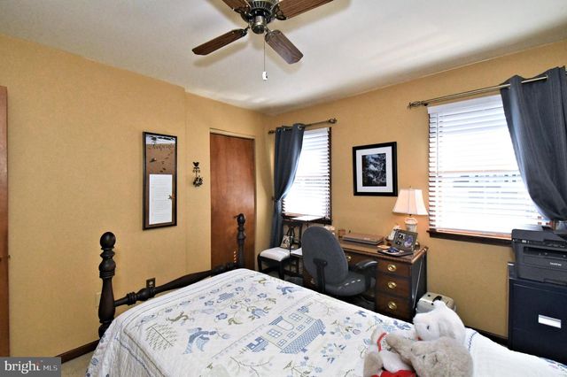 700 ALEXANDER DR, Hatfield, PA 19440