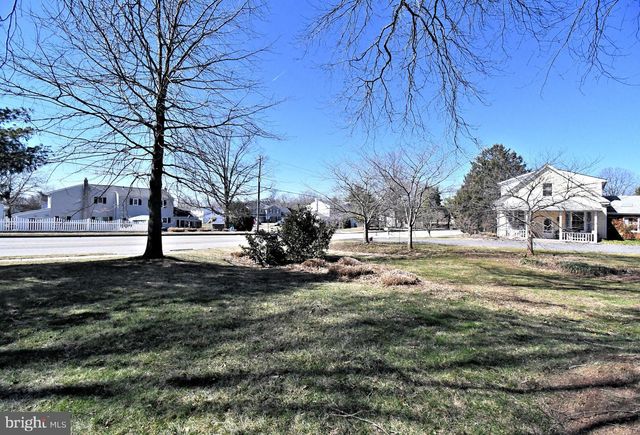 700 ALEXANDER DR, Hatfield, PA 19440