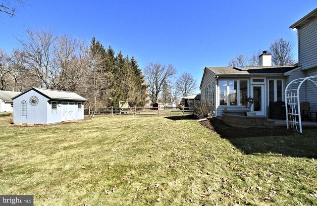 700 ALEXANDER DR, Hatfield, PA 19440