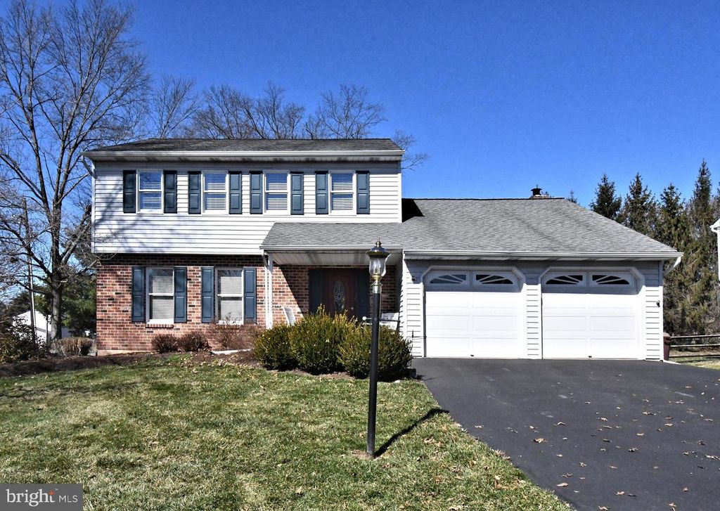 700 ALEXANDER DR, Hatfield, PA 19440