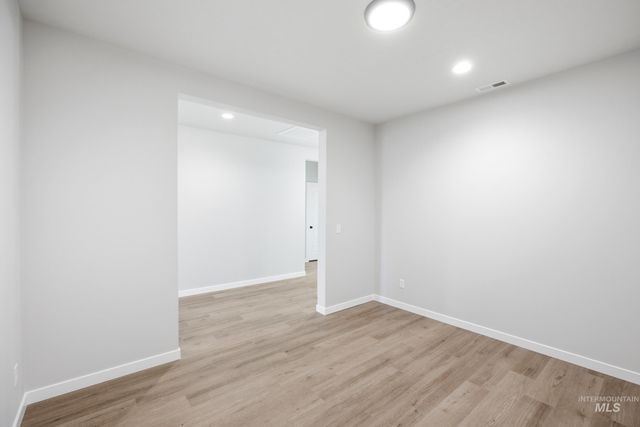 4860 S Bleachfield Ave, Meridian, ID 83642