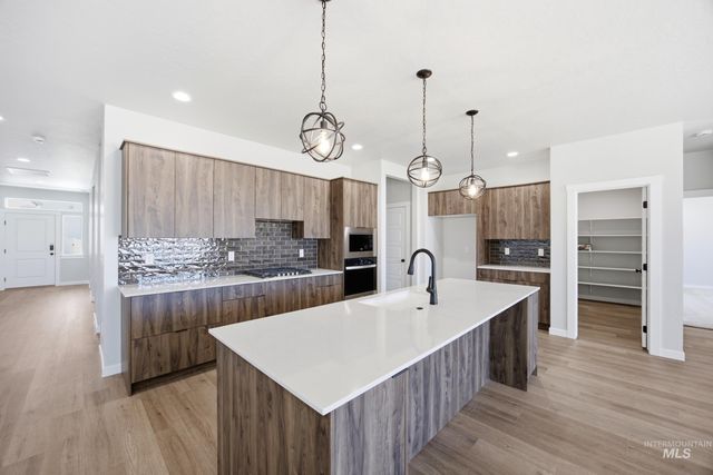 4860 S Bleachfield Ave, Meridian, ID 83642