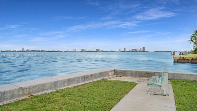 1700 NE 105th Street 406, Miami Shores, FL 33138