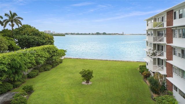 1700 NE 105th Street 406, Miami Shores, FL 33138