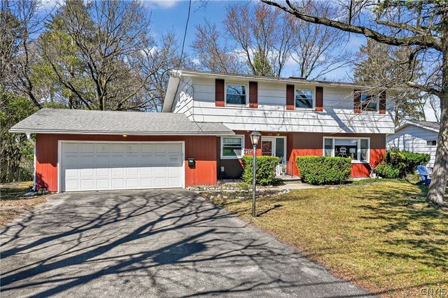 226 Ridgecrest Road, Dewitt, NY 13214