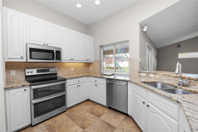 3333 HAWKS RIDGE DRIVE, Lakeland, FL 33810