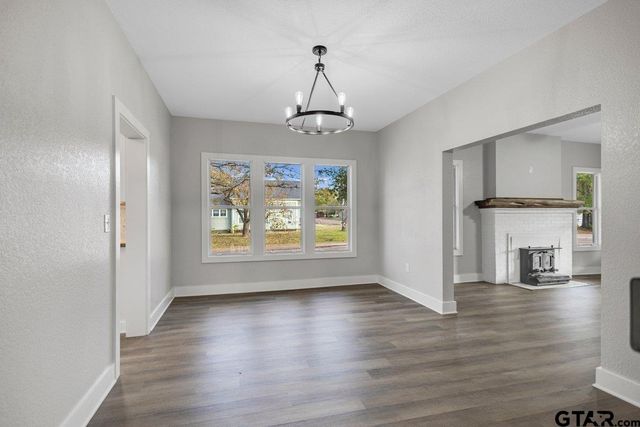 301 S Ponsard, Troup, TX 75789