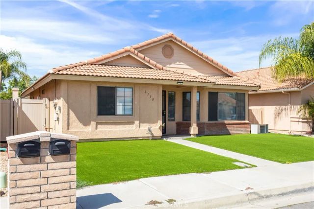 2750 La Paz, Hemet, CA 92545