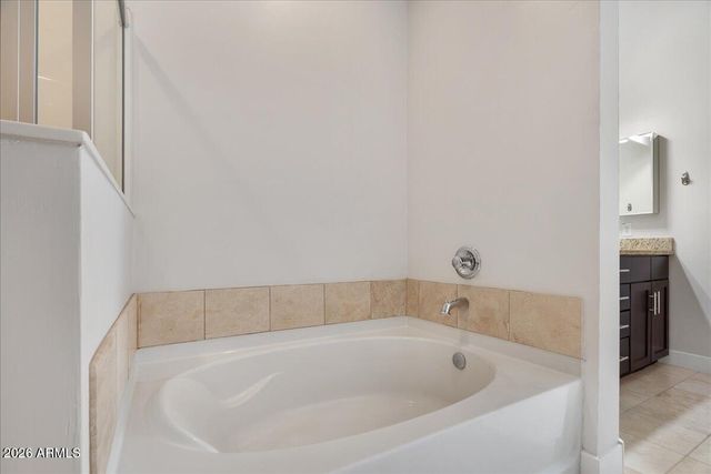 945 E PLAYA DEL NORTE Drive 2022, Tempe, AZ 85288