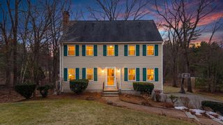 4 donmac Drive, Derry, NH 03038