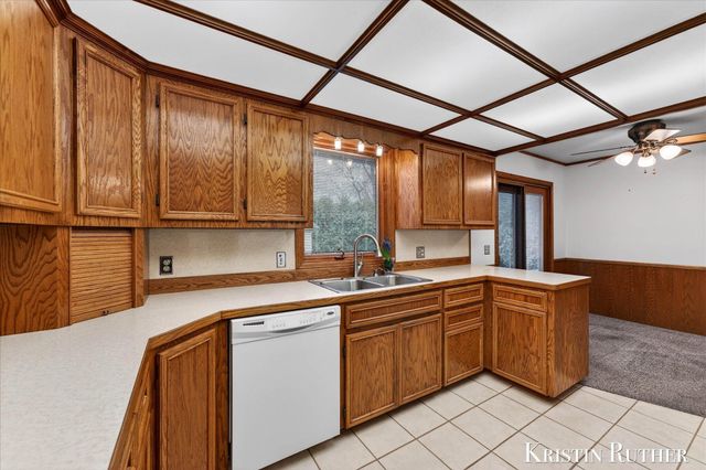 4172 Blackfoot Drive SW, Grandville, MI 49418