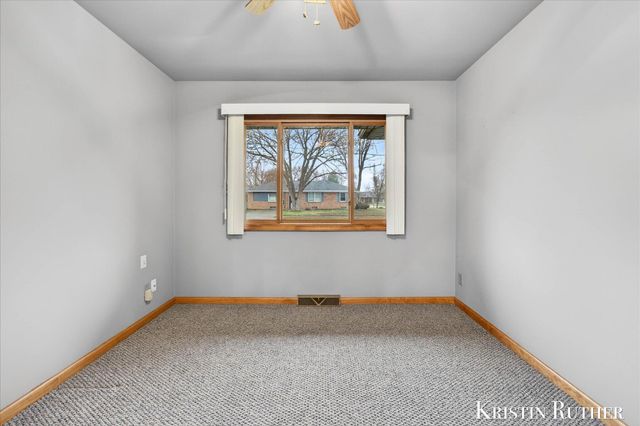 4172 Blackfoot Drive SW, Grandville, MI 49418