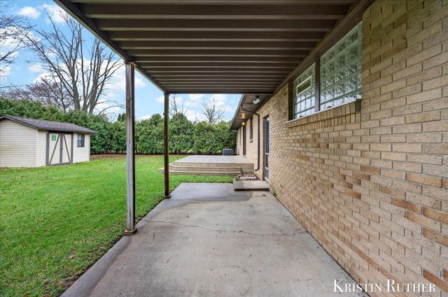 4172 Blackfoot Drive SW, Grandville, MI 49418