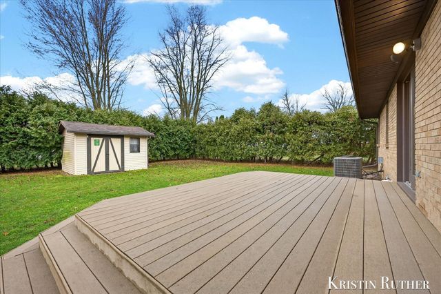 4172 Blackfoot Drive SW, Grandville, MI 49418