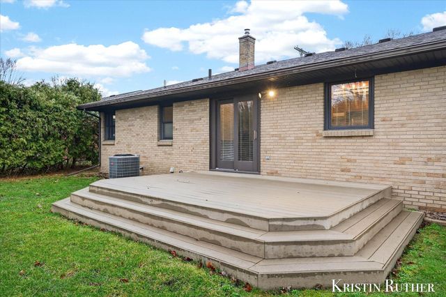 4172 Blackfoot Drive SW, Grandville, MI 49418