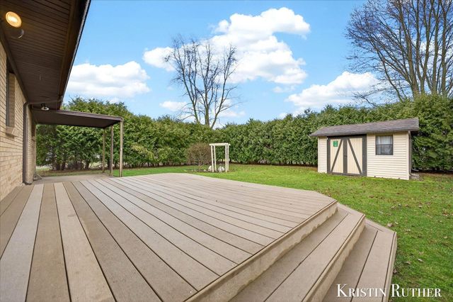 4172 Blackfoot Drive SW, Grandville, MI 49418