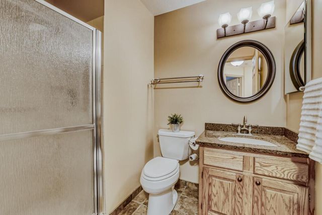 7200 Cahill Road 104, Edina, MN 55439