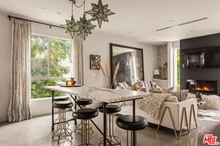 8512 Hargis Street, Los Angeles, CA 90034