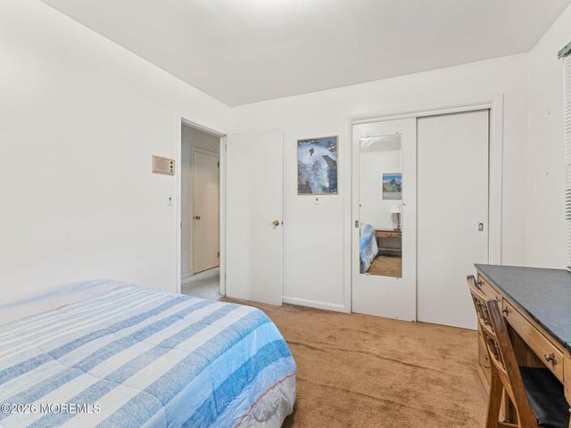 1236 Georgian Terrace, Lakewood, NJ 08701